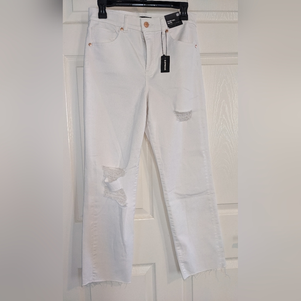 Distressed Straight Ankle High Rise